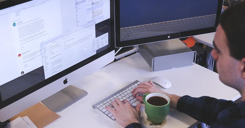En 2026, comment les indépendants renforcent la crédibilité de leur adresse professionnelle