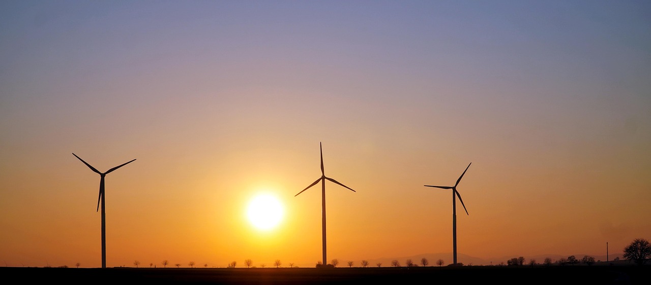 La Transition Énergétique : Une Exploration des Défis Cruciaux du XXIe Siècle