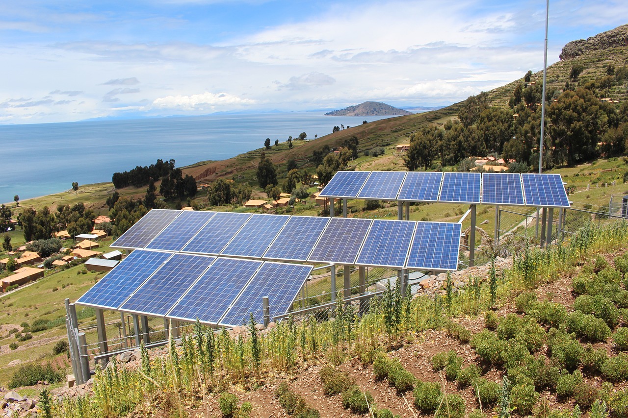 découvrez les panneaux solaires : une solution écologique et économique pour produire votre propre énergie. transformez la lumière du soleil en électricité et réduisez vos factures tout en préservant l'environnement.