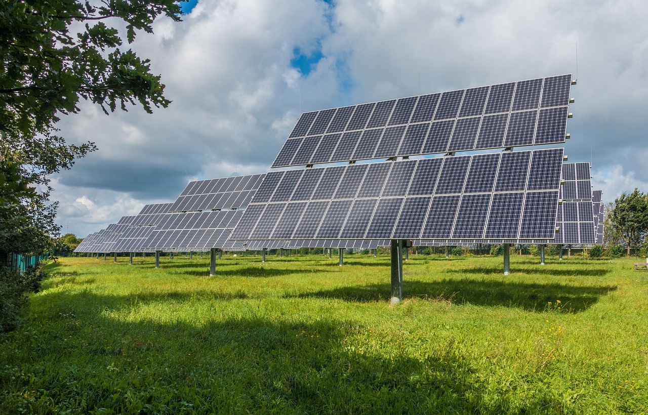 découvrez l'univers des énergies renouvelables : un avenir durable grâce à des sources d'énergie inépuisables comme le solaire, l'éolien et l'hydraulique. informez-vous sur les innovations, les avantages écologiques et les solutions pour un monde plus vert.