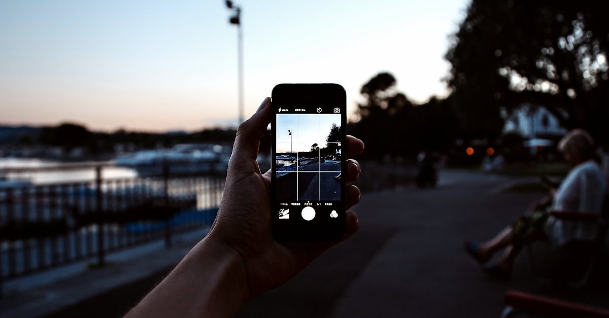découvrez les smart grids, des réseaux électriques intelligents qui optimisent la distribution et la consommation d'énergie. apprenez comment cette technologie révolutionnaire améliore l'efficacité énergétique, favorise les énergies renouvelables et transforme notre approche de l'électricité.