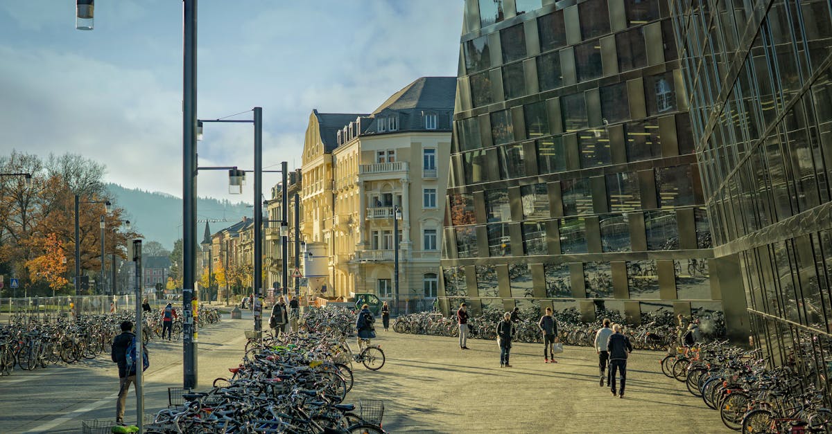découvrez les solutions de transport durable pour réduire votre empreinte écologique. apprenez comment adopter des modes de transport respectueux de l'environnement, tels que le vélo, les transports en commun, et les véhicules électriques, tout en améliorant votre qualité de vie.