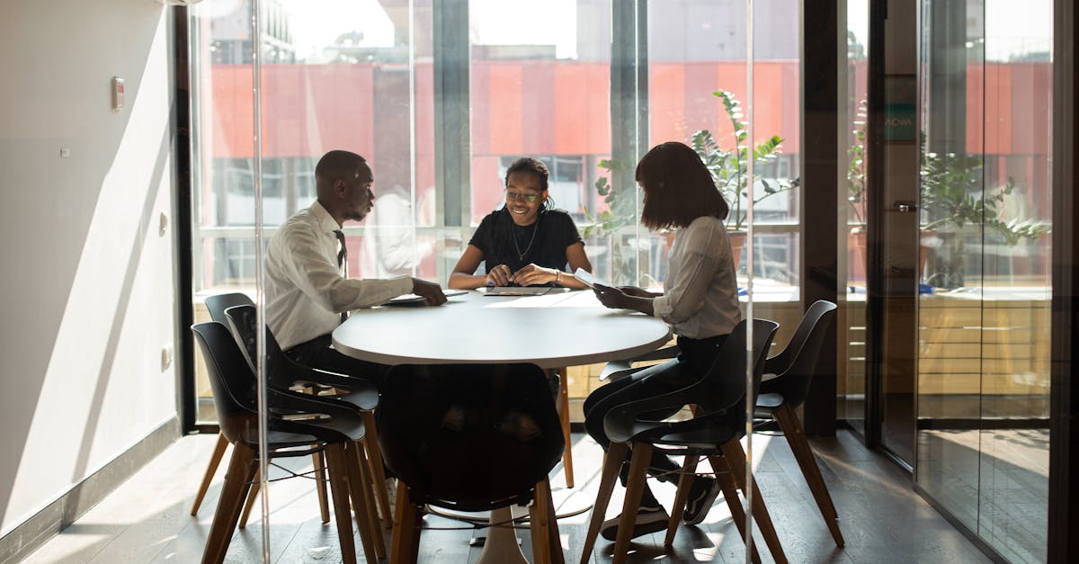 découvrez comment construire une main-d'œuvre résiliente capable de s'adapter aux défis modernes et de favoriser un environnement de travail flexible et engagé. apprenez des stratégies essentielles pour renforcer la cohésion d'équipe et améliorer la productivité.