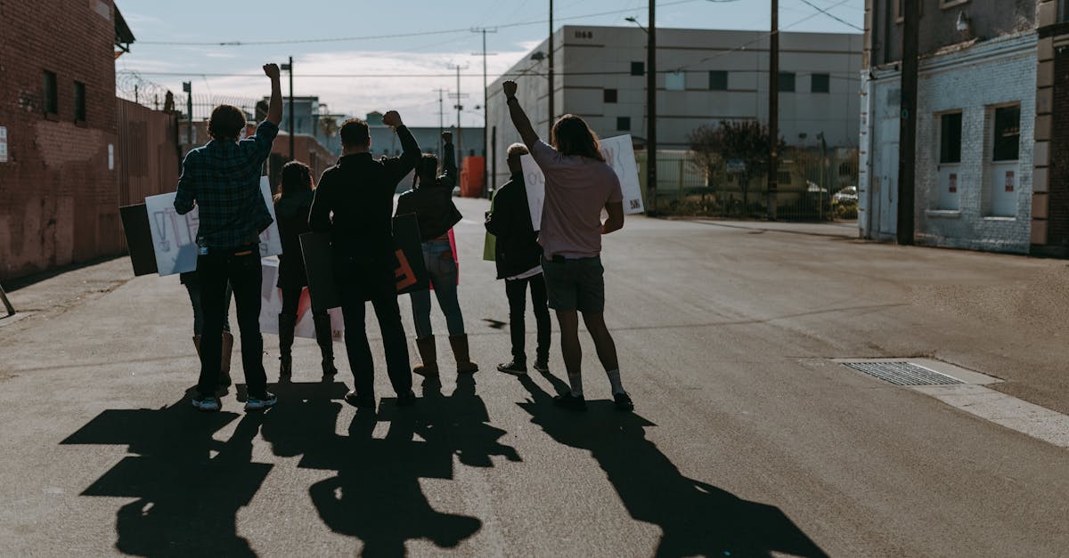 découvrez l'importance de l'action collective, un moyen puissant de rassembler des individus pour défendre des causes communes, promouvoir le changement social et réaliser des objectifs partagés. explorez comment la collaboration peut transformer des idées en actions concrètes.